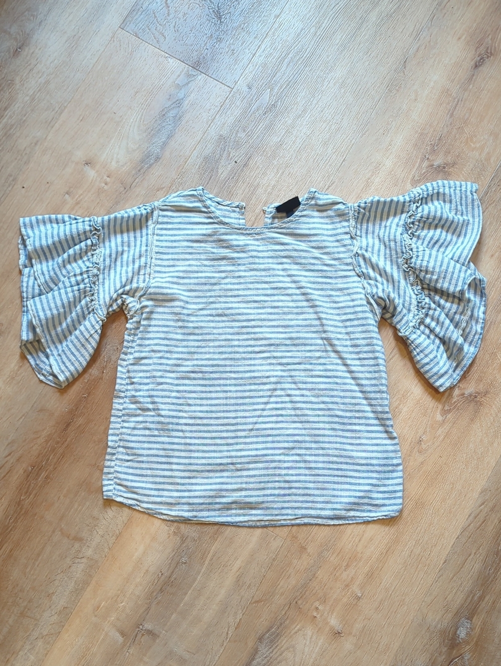 Who What Wear Ruffle Sleeve Cotton Top XS
